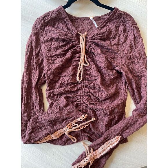 Free People - Lace top/blouse Long sleeve Ruching front size L - Picture 3 of 4